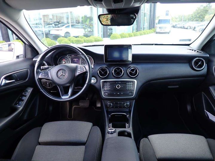 Photo 10 VIN: W1N1569421U029230 - MERCEDES-BENZ GLA 