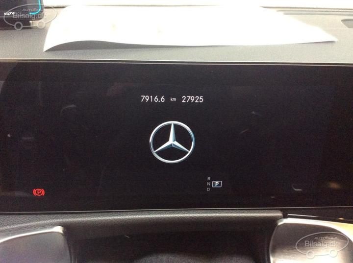 Photo 11 VIN: W1N2476141W141047 - MERCEDES-BENZ GLB-CLASS SUV 