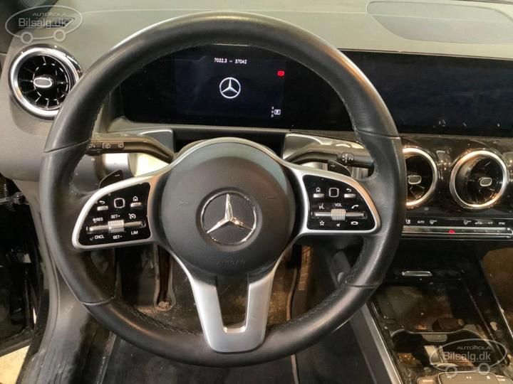 Photo 6 VIN: W1N2476871W092296 - MERCEDES-BENZ GLB-CLASS SUV 