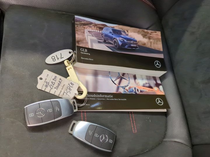 Photo 8 VIN: W1N2476871W165891 - MERCEDES-BENZ GLB 200 