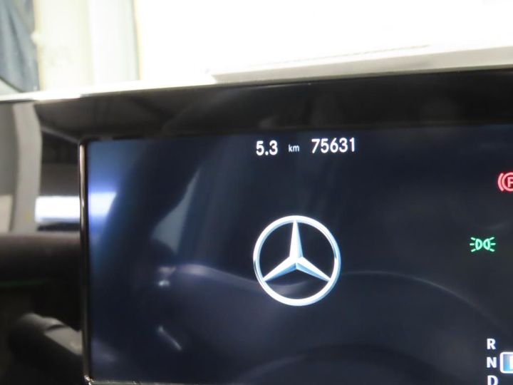 Photo 9 VIN: W1N2477121J171887 - MERCEDES-BENZ GLA 