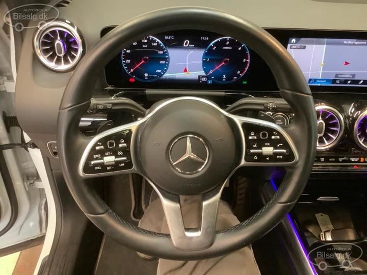 Photo 4 VIN: W1N2477121J173507 - MERCEDES-BENZ GLA-CLASS SUV 