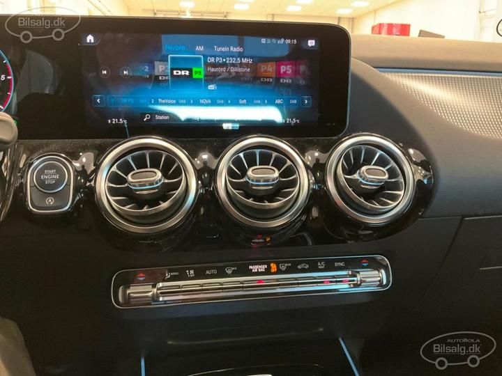 Photo 16 VIN: W1N2477121J174642 - MERCEDES-BENZ GLA-CLASS SUV 