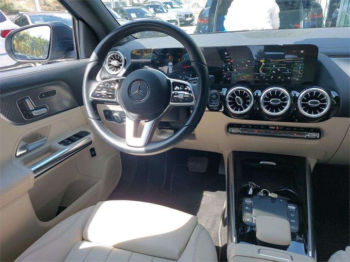 Photo 4 VIN: W1N2477121J177988 - MERCEDES-BENZ GLA 