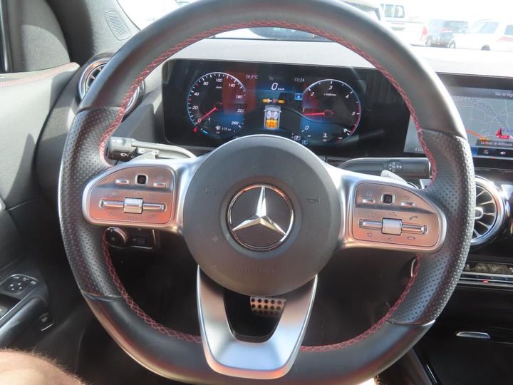 Photo 18 VIN: W1N2477121J202425 - MERCEDES-BENZ GLA 