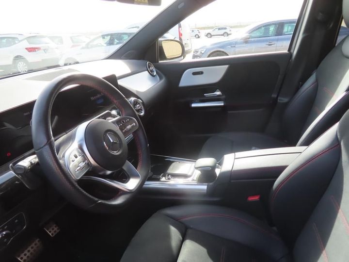 Photo 16 VIN: W1N2477121J202425 - MERCEDES-BENZ GLA 