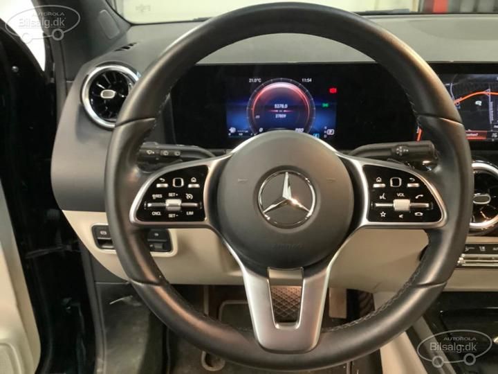 Photo 12 VIN: W1N2477121J207688 - MERCEDES-BENZ GLA-CLASS SUV 