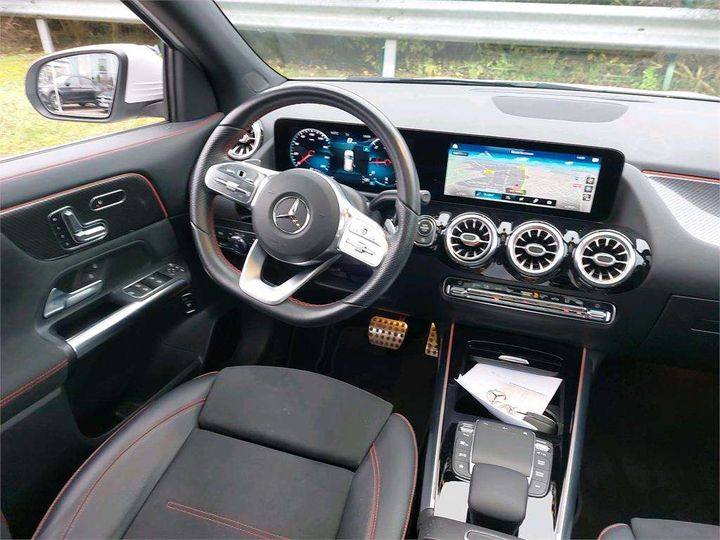 Photo 4 VIN: W1N2477121J218457 - MERCEDES-BENZ GLA 