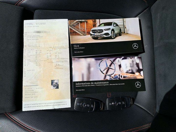 Photo 5 VIN: W1N2477121J276335 - MERCEDES-BENZ GLA 