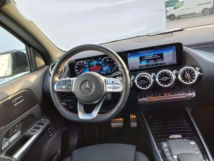 Photo 4 VIN: W1N2477121J282943 - MERCEDES-BENZ GLA 