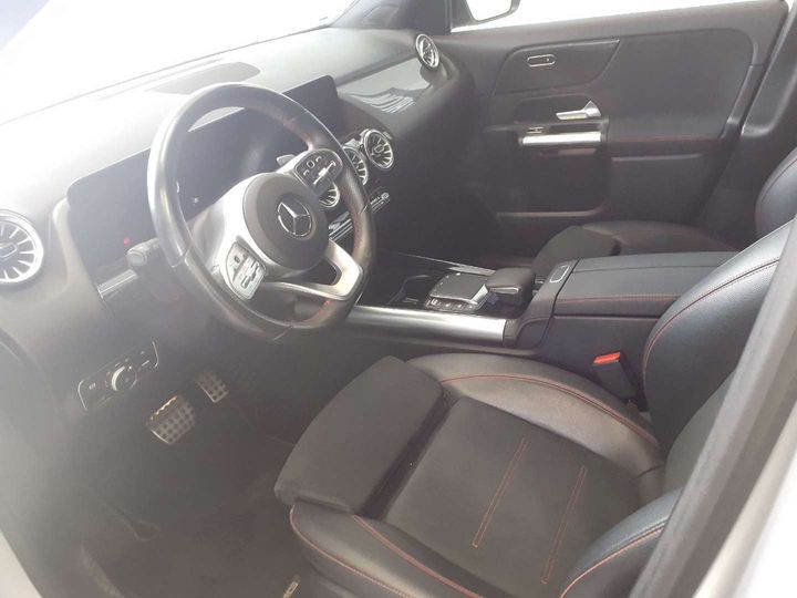 Photo 1 VIN: W1N2477121J293884 - MERCEDES-BENZ GLA 