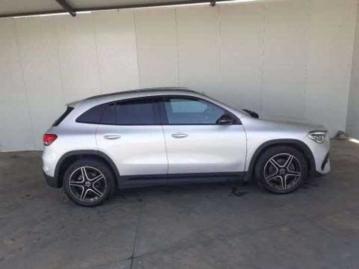 Photo 2 VIN: W1N2477121J296485 - MERCEDES-BENZ GLA 