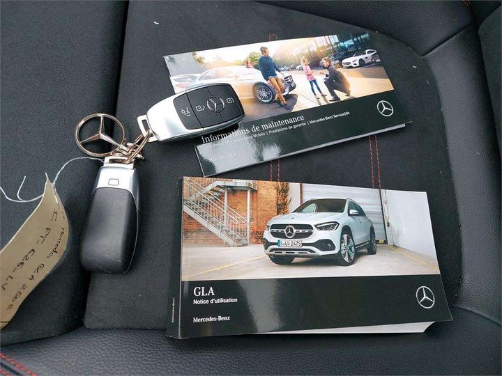 Photo 6 VIN: W1N2477861J212716 - MERCEDES-BENZ GLA 