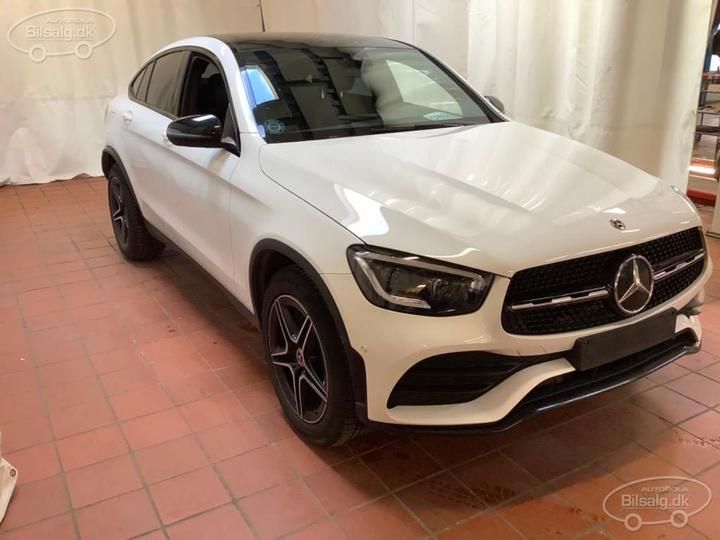 Photo 3 VIN: W1N2533801F767635 - MERCEDES-BENZ GLC-CLASS HATCHBACK 