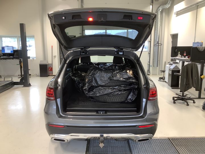 Photo 6 VIN: W1N2539111G062918 - MERCEDES-BENZ GLC-CLASS 