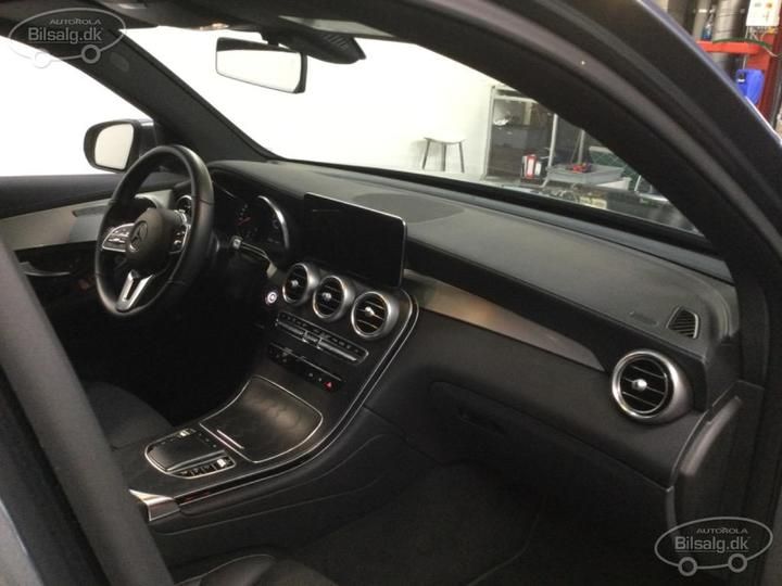 Photo 16 VIN: W1N2539141F970585 - MERCEDES-BENZ GLC-CLASS ESTATE 