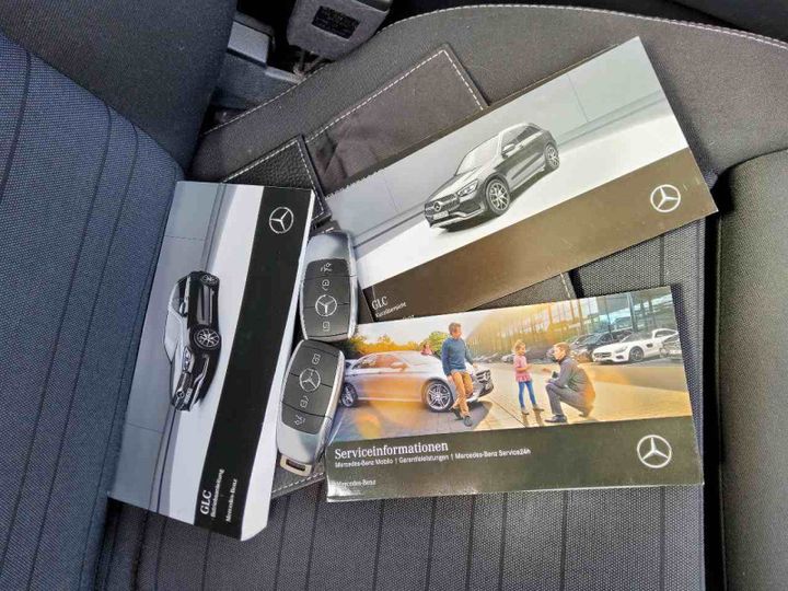 Photo 2 VIN: W1N2539151V249170 - MERCEDES-BENZ GLC 