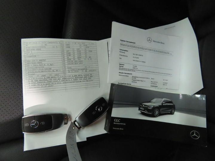 Photo 10 VIN: W1N2539151V255024 - MERCEDES-BENZ GLC 