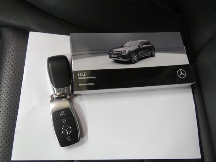 Photo 10 VIN: W1N2539151V285178 - MERCEDES-BENZ GLC 