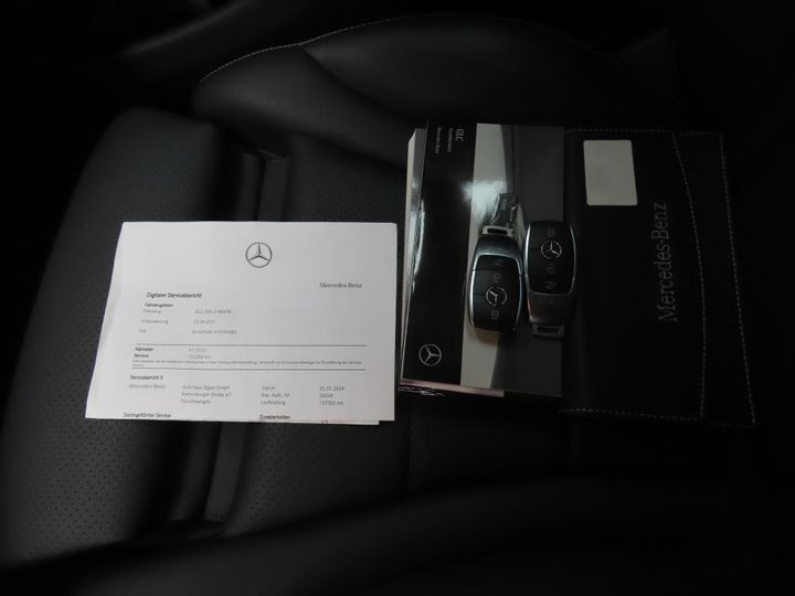 Photo 9 VIN: W1N2539161F959083 - MERCEDES-BENZ GLC 