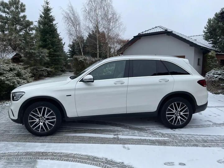 Photo 2 VIN: W1N2539531F949770 - MERCEDES-BENZ GLC-CLASS SUV 