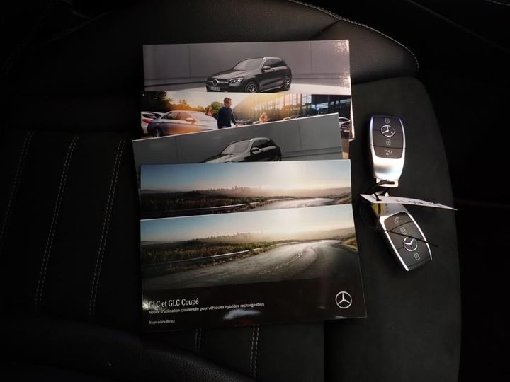 Photo 8 VIN: W1N2539531V273083 - MERCEDES-BENZ GLC 