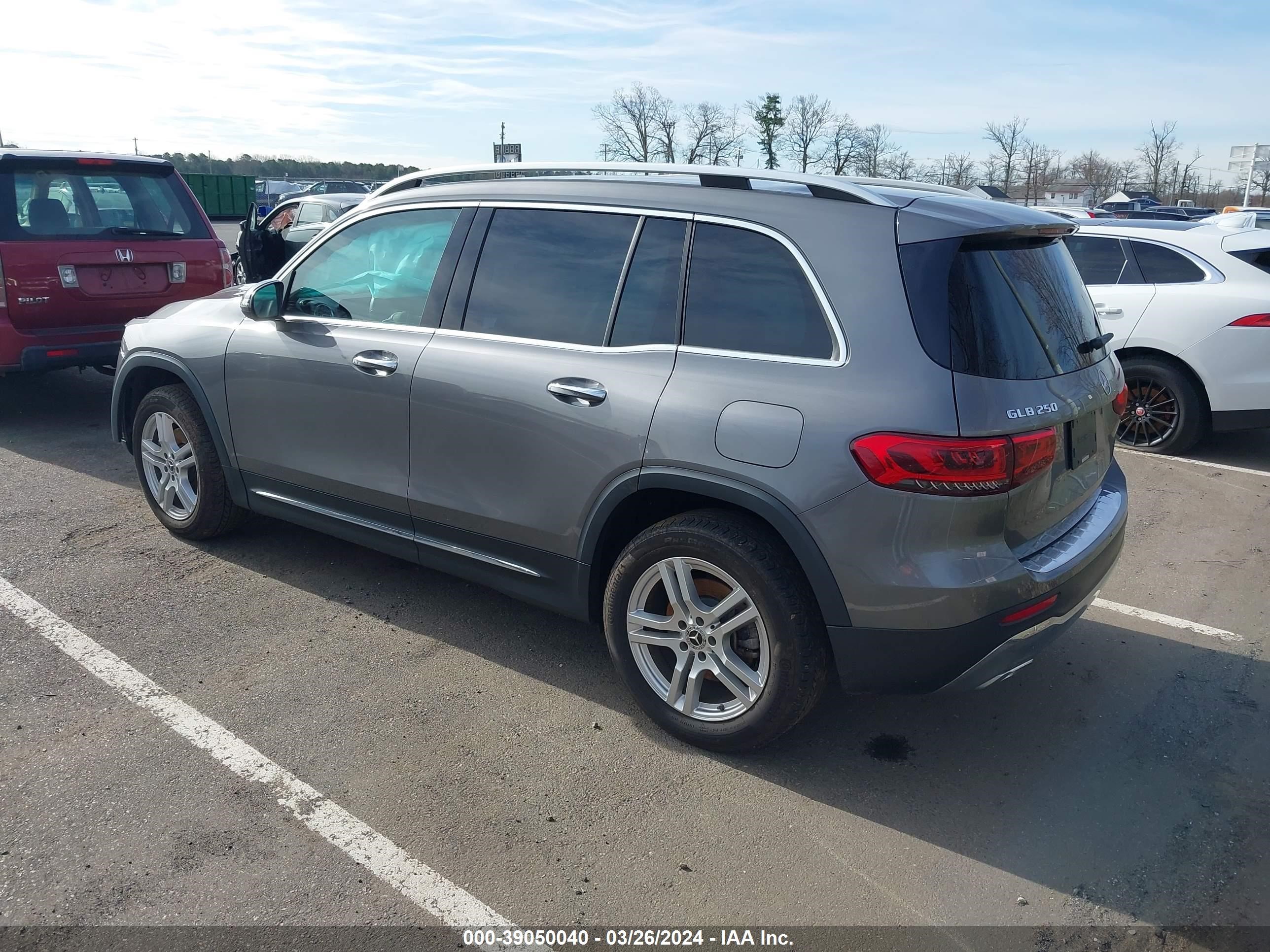 Photo 2 VIN: W1N4M4GB0MW125662 - MERCEDES-BENZ GLB 