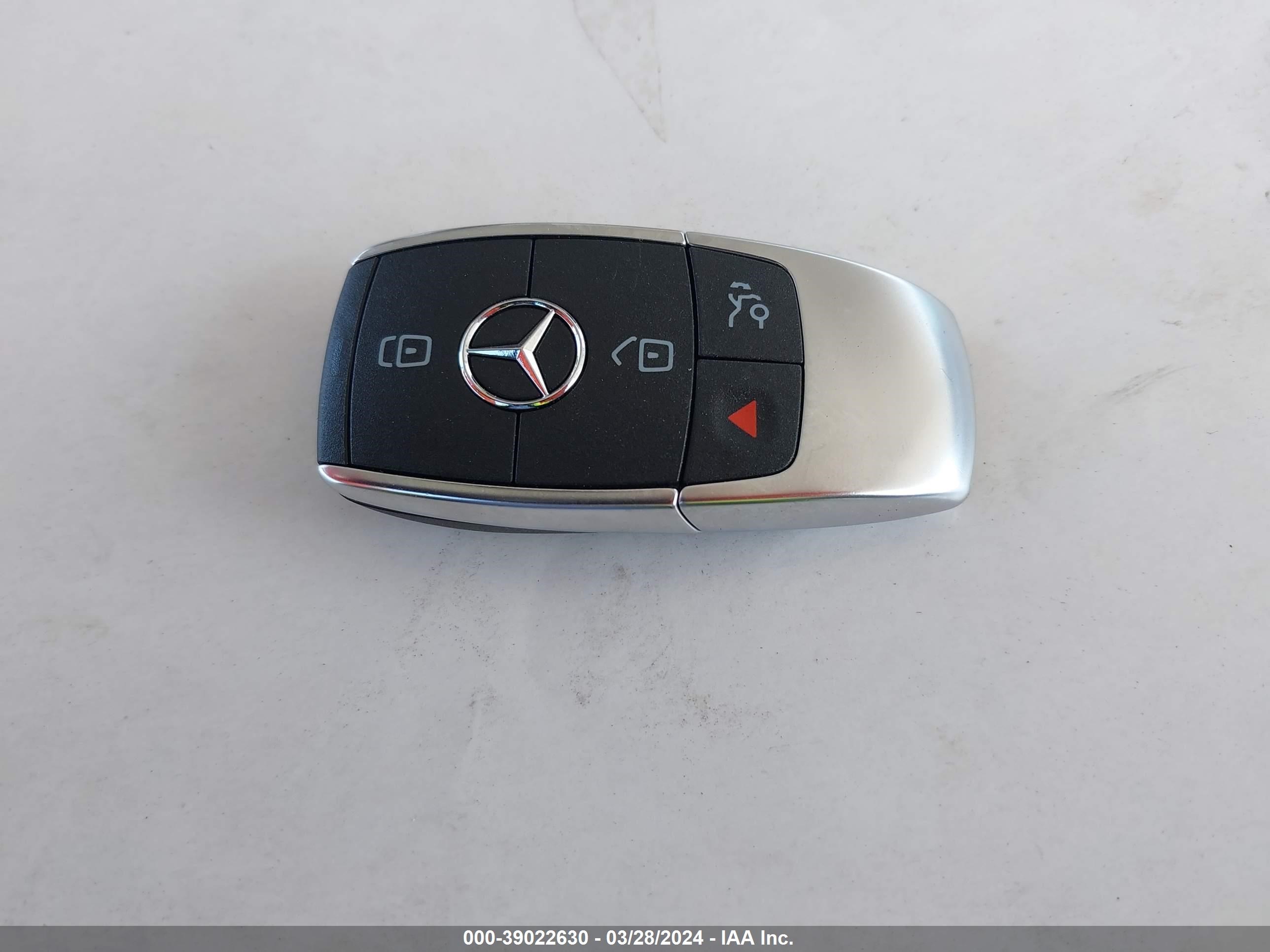 Photo 10 VIN: W1N4M4GB2NW255539 - MERCEDES-BENZ GLB 