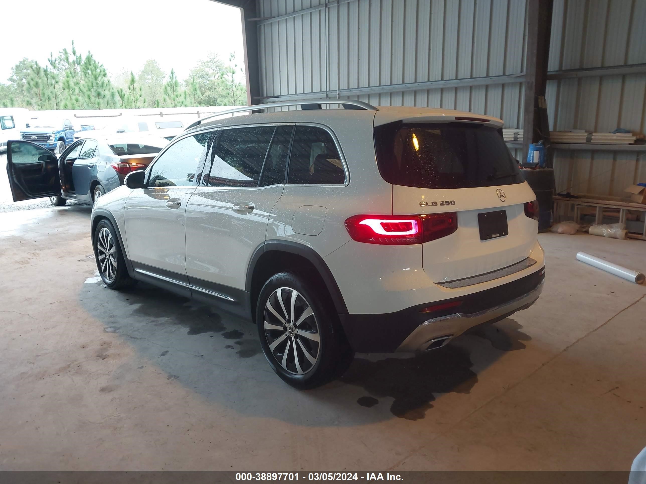 Photo 2 VIN: W1N4M4GB6PW318242 - MERCEDES-BENZ GLB 