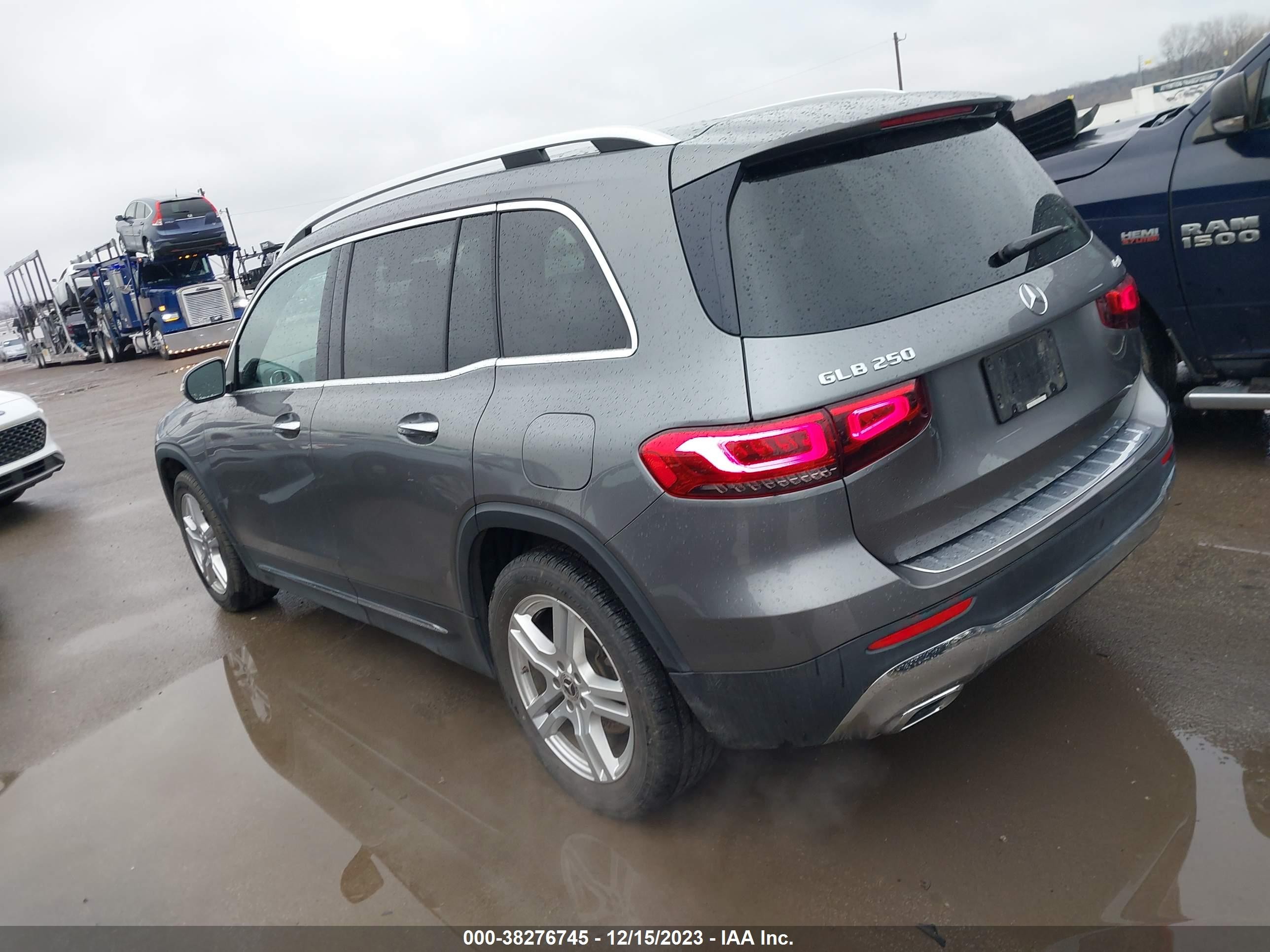 Photo 2 VIN: W1N4M4HB4MW110502 - MERCEDES-BENZ GLB 