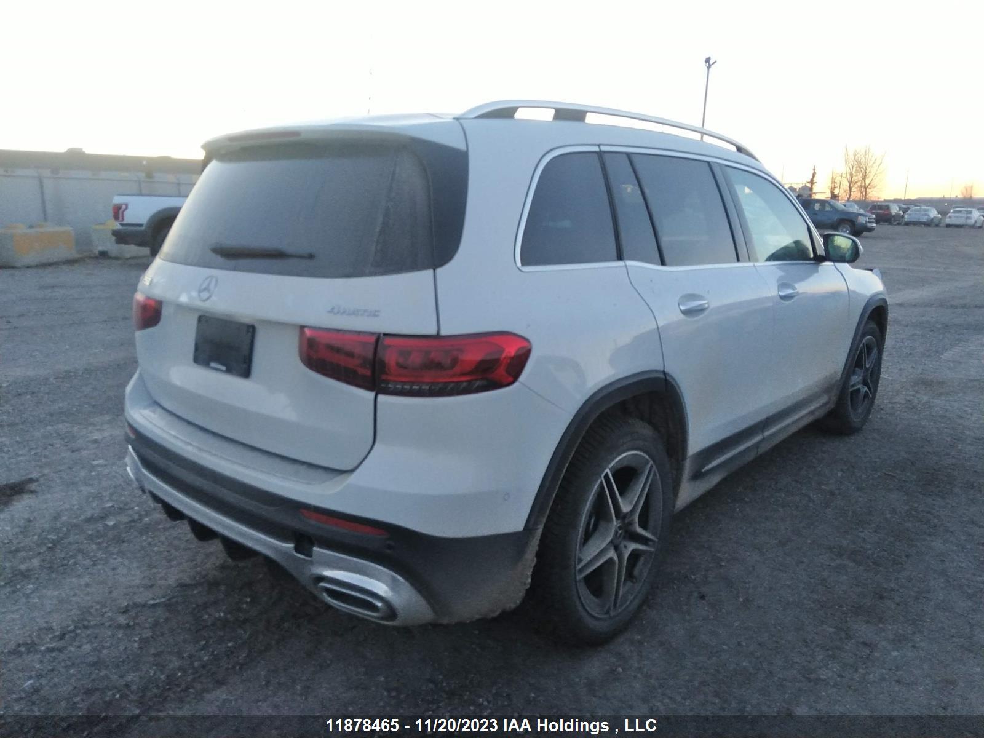 Photo 3 VIN: W1N4M4HB5PW313032 - MERCEDES-BENZ GLB 