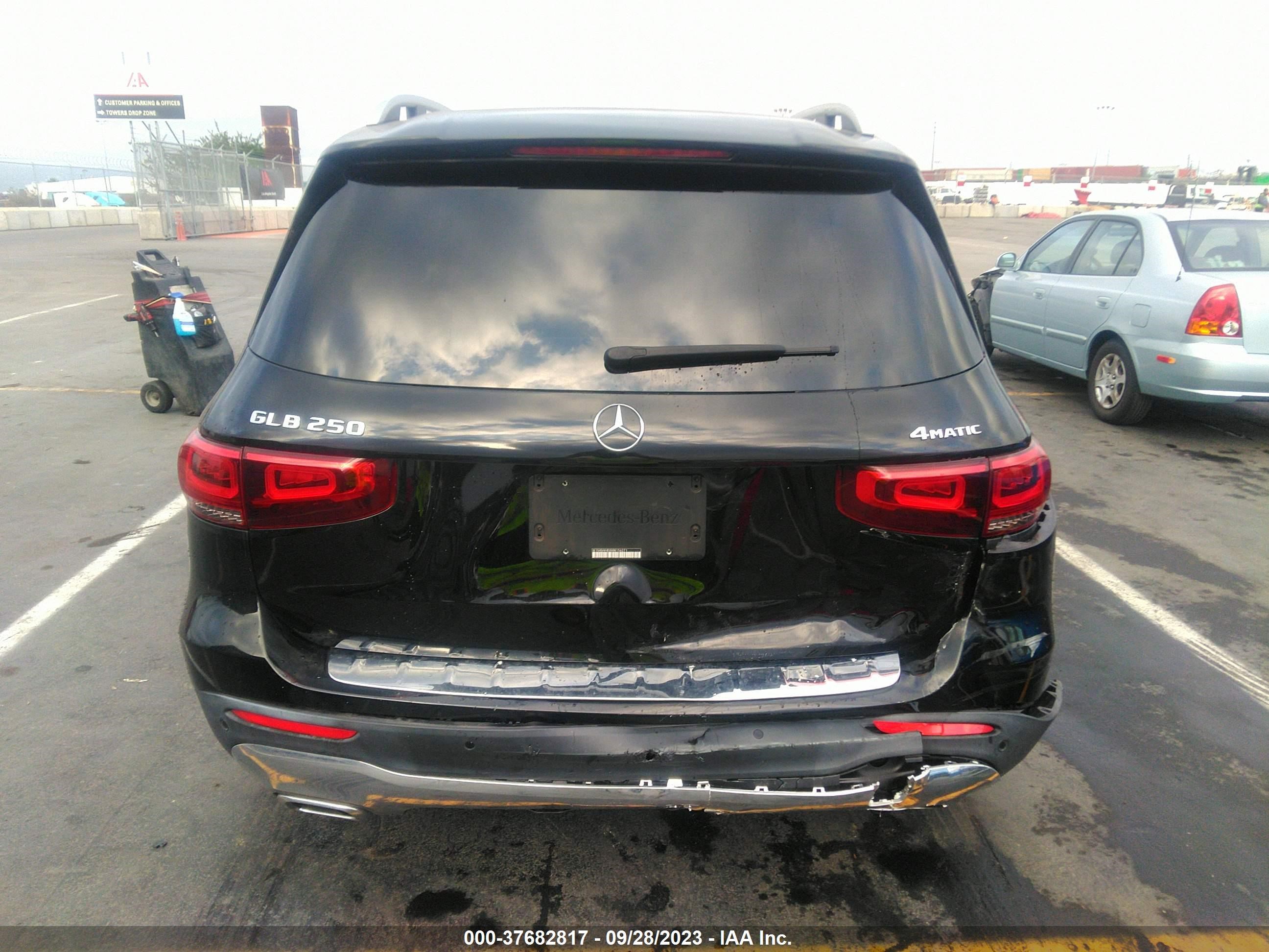 Photo 14 VIN: W1N4M4HBXMW156271 - MERCEDES-BENZ GLB 