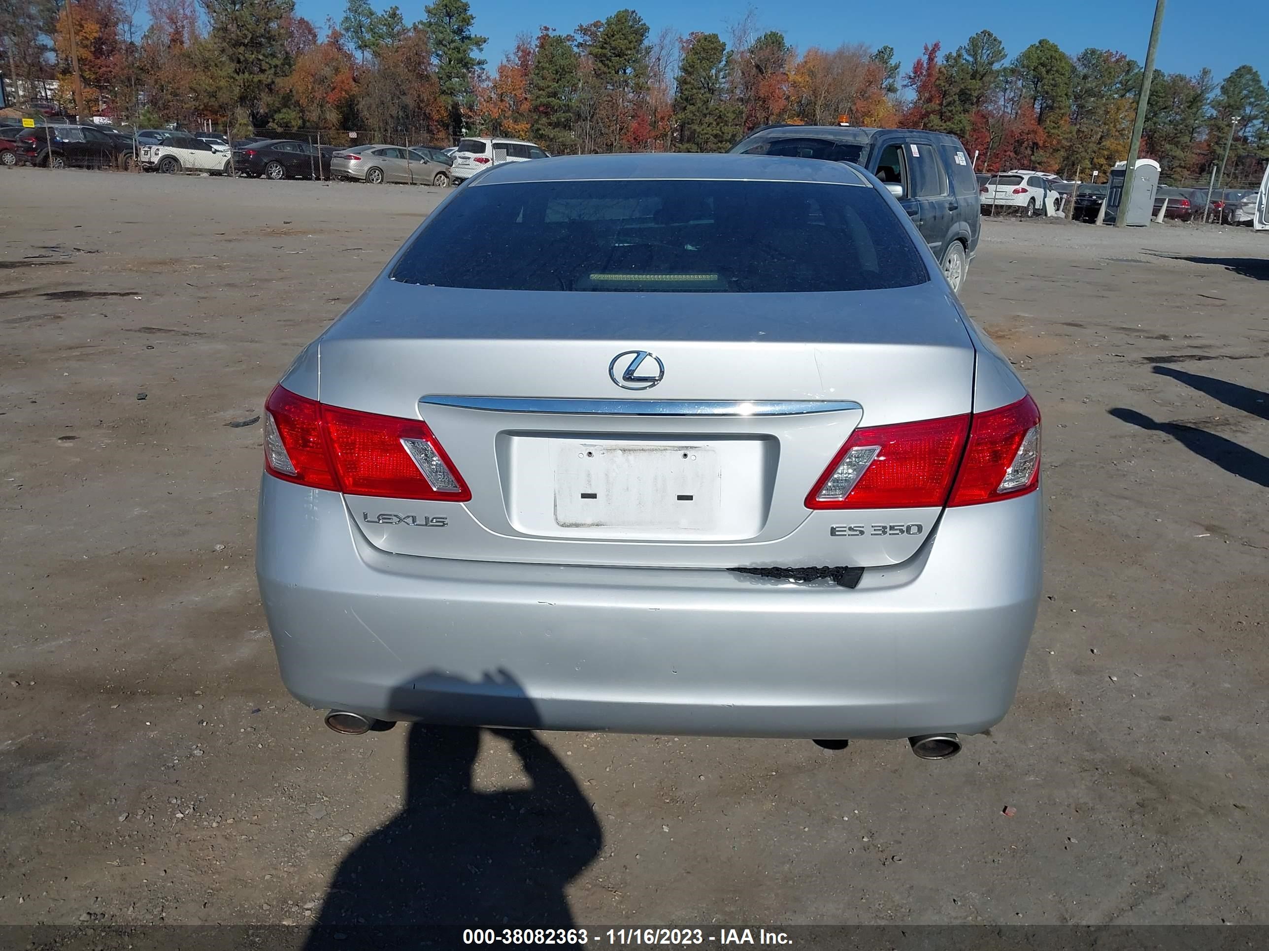 Photo 14 VIN: W1N4N4HB1MJ221597 - LEXUS ES 