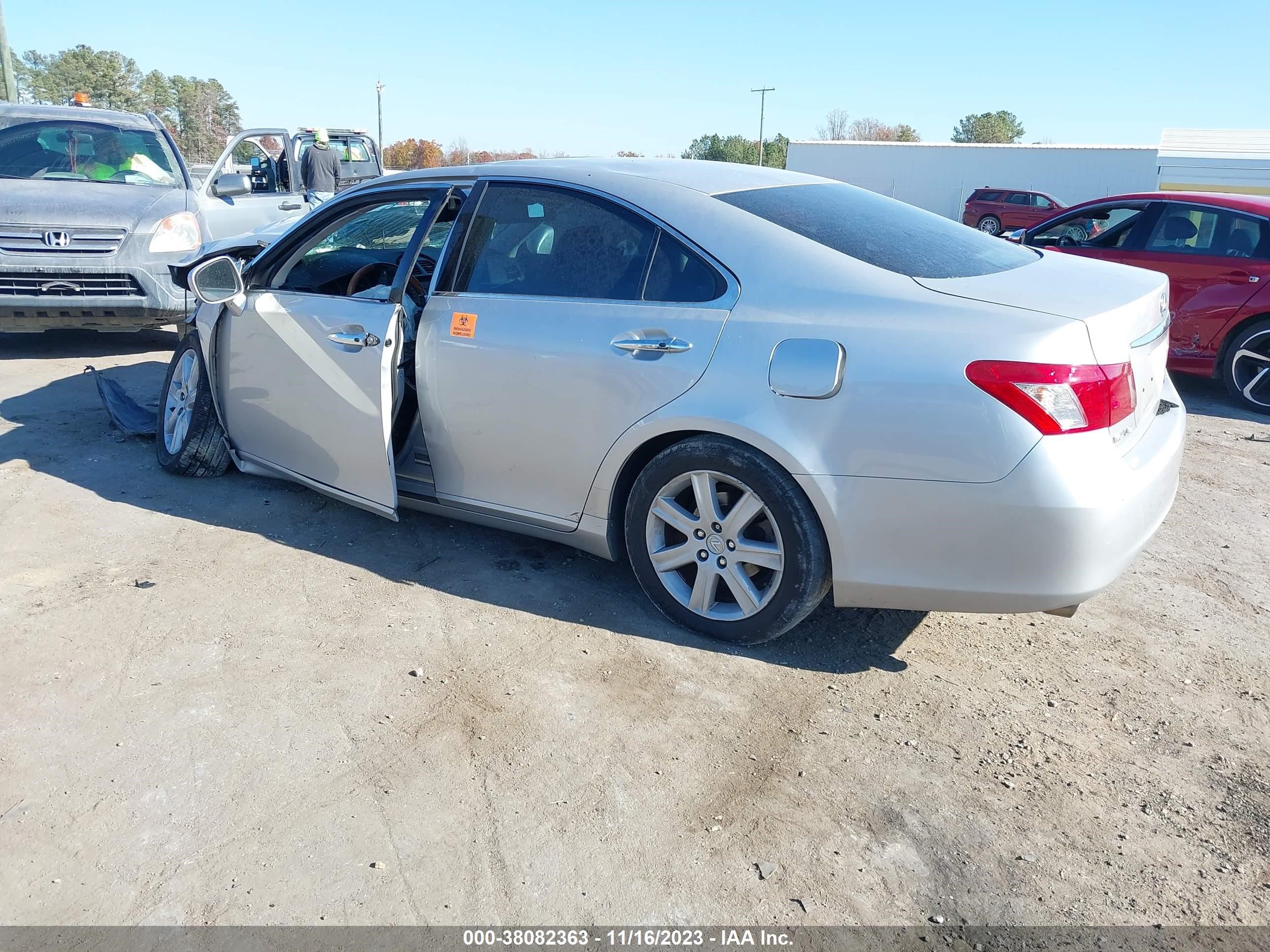 Photo 2 VIN: W1N4N4HB1MJ221597 - LEXUS ES 