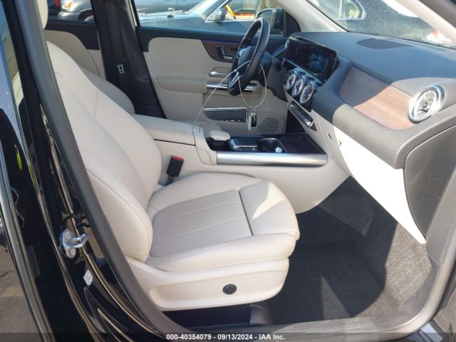 Photo 4 VIN: W1N4N4HB2NJ367587 - MERCEDES-BENZ GLA-CLASS 