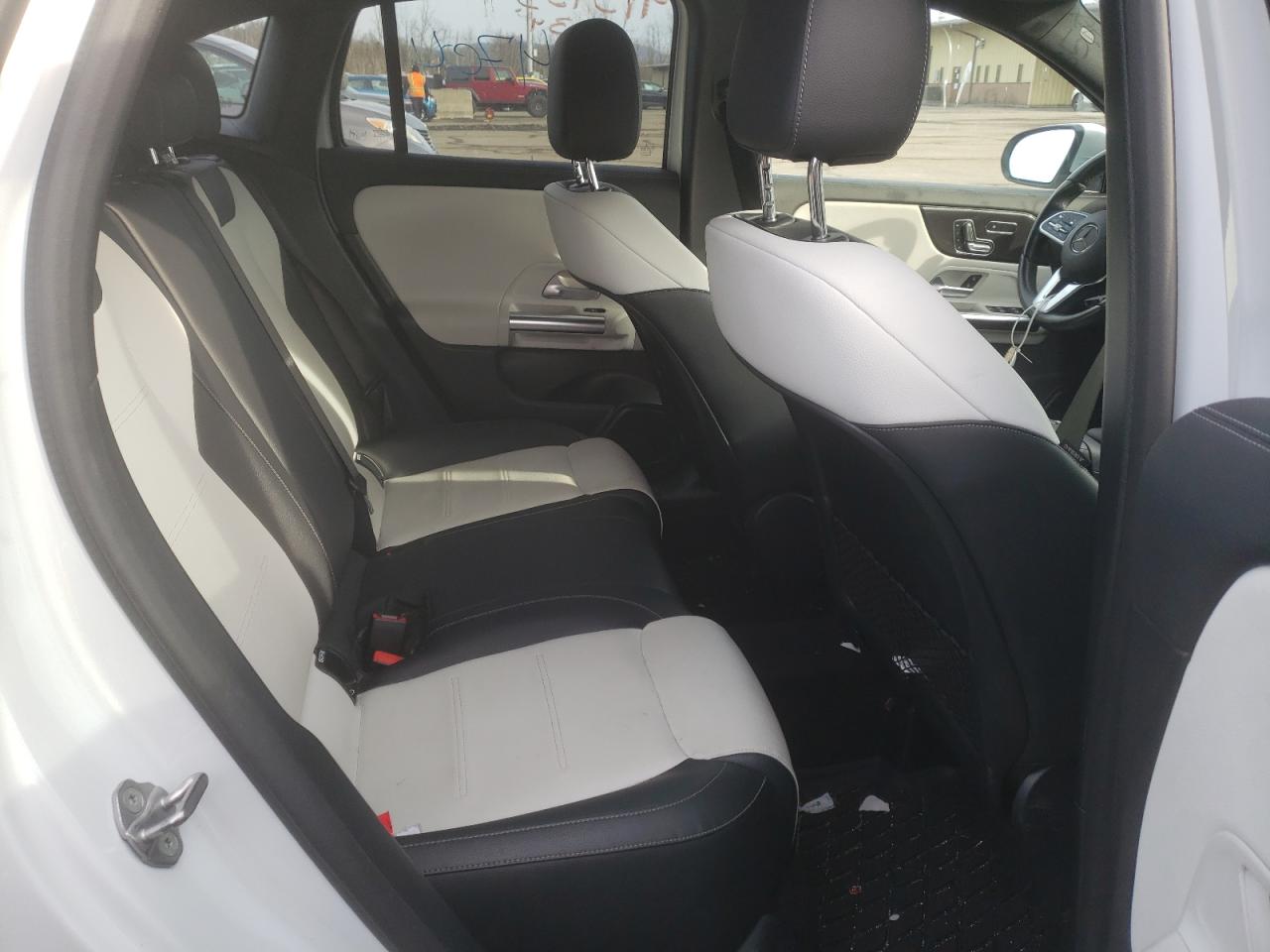 Photo 9 VIN: W1N4N4HB3NJ331049 - MERCEDES-BENZ GLA-KLASSE 