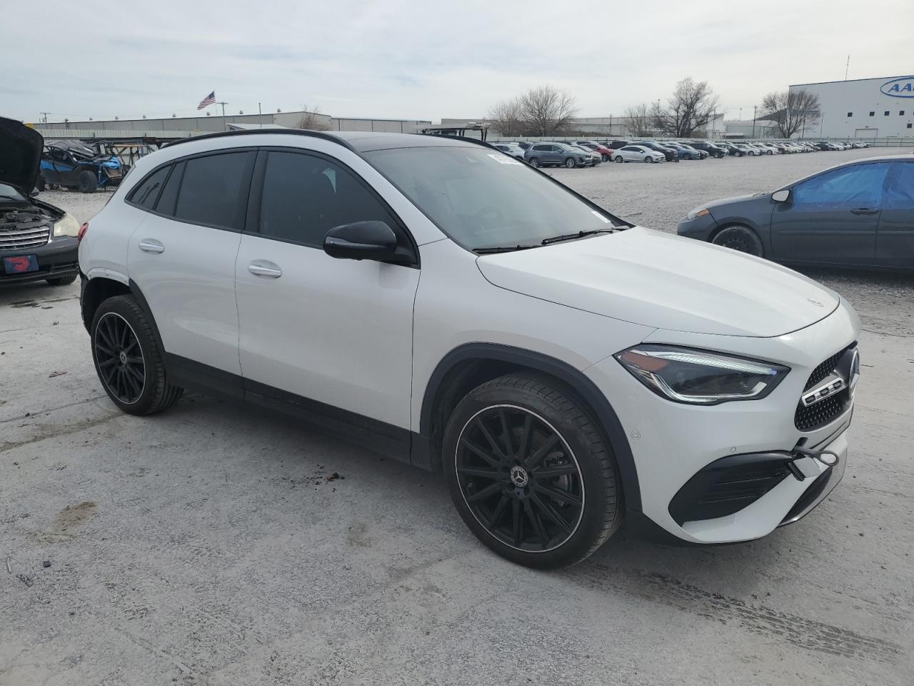 Photo 3 VIN: W1N4N4HB4NJ365274 - MERCEDES-BENZ GLA-KLASSE 