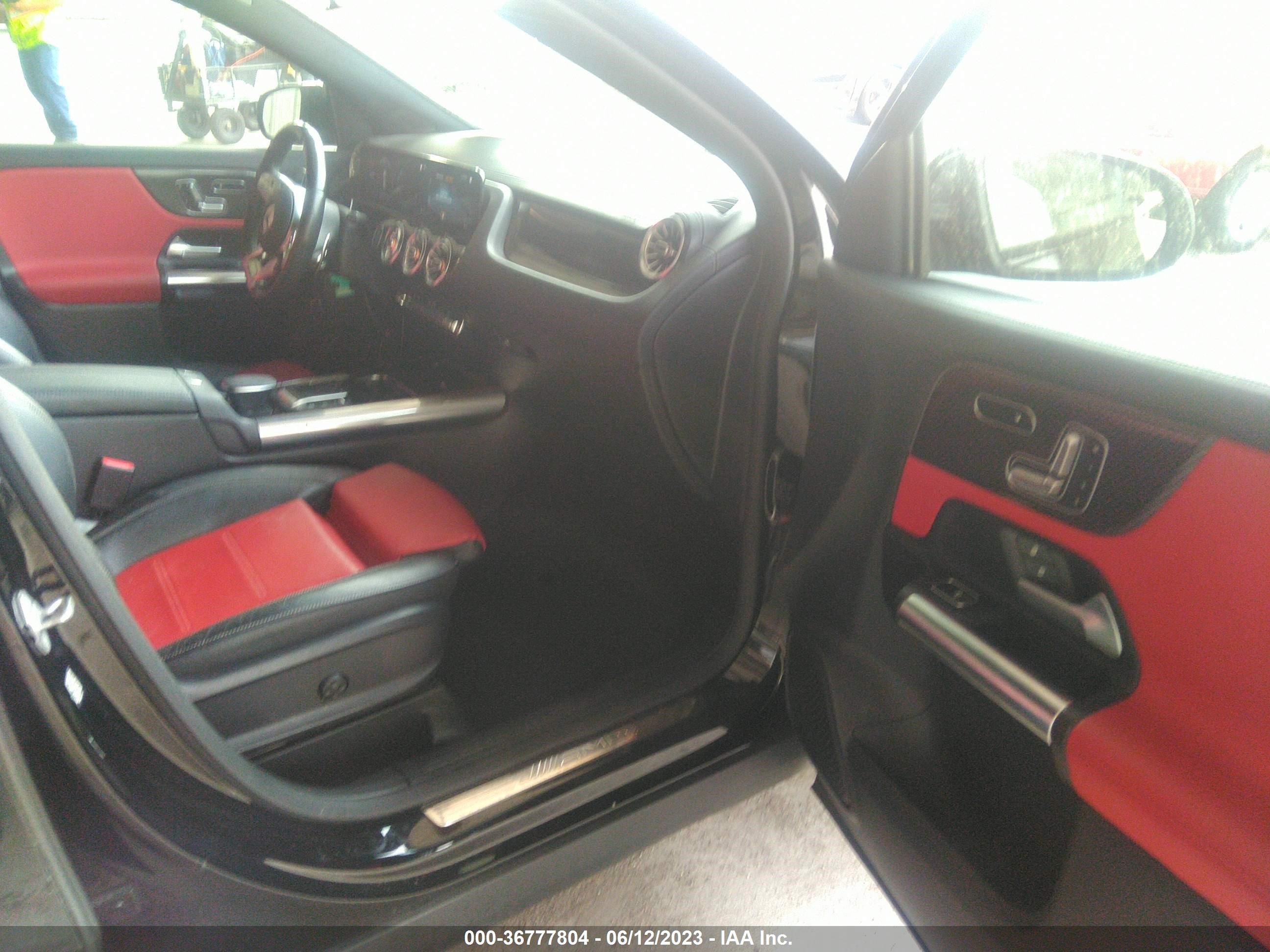 Photo 4 VIN: W1N4N5BB0MJ237319 - MERCEDES-BENZ GLA-KLASSE 