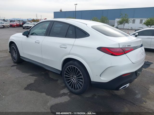 Photo 2 VIN: W1NKJ4HB7RF164335 - MERCEDES-BENZ GLC-CLASS 