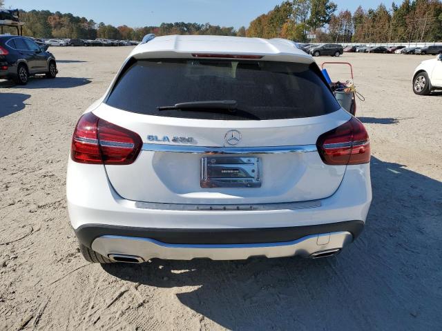 Photo 5 VIN: W1NTG4EB6LU030829 - MERCEDES-BENZ GLA-CLASS 