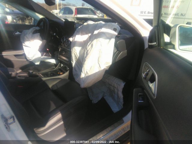 Photo 4 VIN: W1NTG4GB5LU030821 - MERCEDES-BENZ GLA 