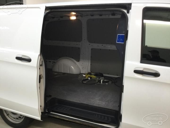 Photo 12 VIN: W1V44760313688674 - MERCEDES-BENZ VITO PANEL VAN 