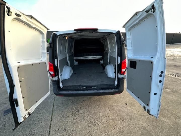 Photo 10 VIN: W1V44760313734486 - MERCEDES-BENZ VITO PANEL VAN 