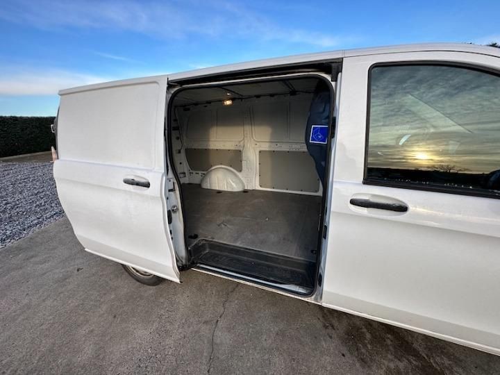 Photo 11 VIN: W1V44760313734486 - MERCEDES-BENZ VITO PANEL VAN 