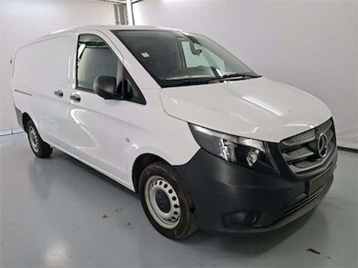 Photo 2 VIN: W1V44760313752230 - MERCEDES-BENZ VITO 114 FOURGON MWB DSL - 2019 