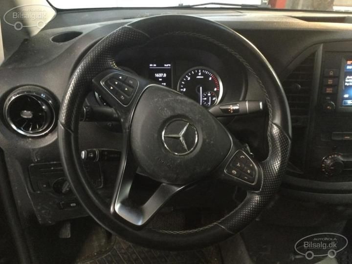 Photo 3 VIN: W1V44760313790033 - MERCEDES-BENZ VITO PANEL VAN 