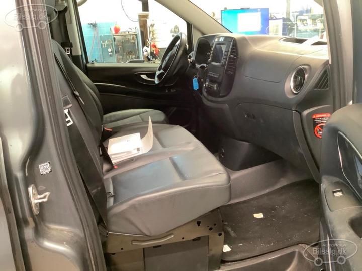 Photo 12 VIN: W1V44760313834077 - MERCEDES-BENZ VITO PANEL VAN 