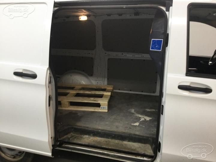 Photo 9 VIN: W1V44760313844551 - MERCEDES-BENZ VITO PANEL VAN 