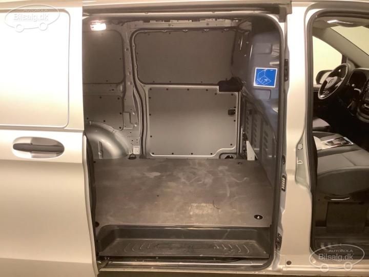 Photo 15 VIN: W1V44760313955124 - MERCEDES-BENZ VITO PANEL VAN 