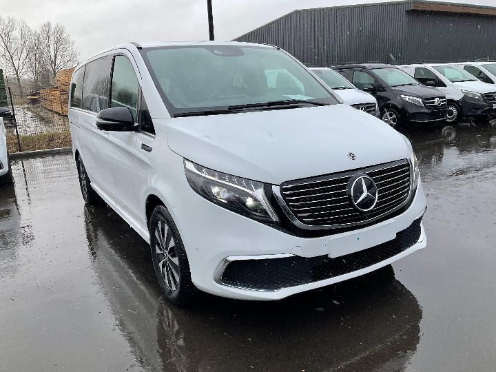 Photo 3 VIN: W1V44781313900444 - MERCEDES-BENZ EQV MINIBUS 